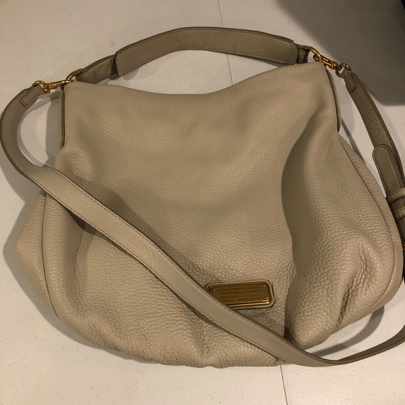 ❌❌SOLD❌❌Marc by Marc jacobs purse - Picture 2 of 5